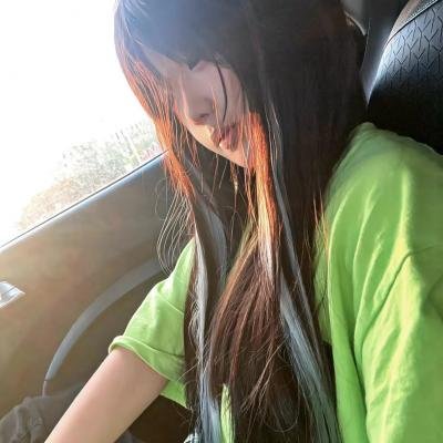 带子狼 在那双小手中